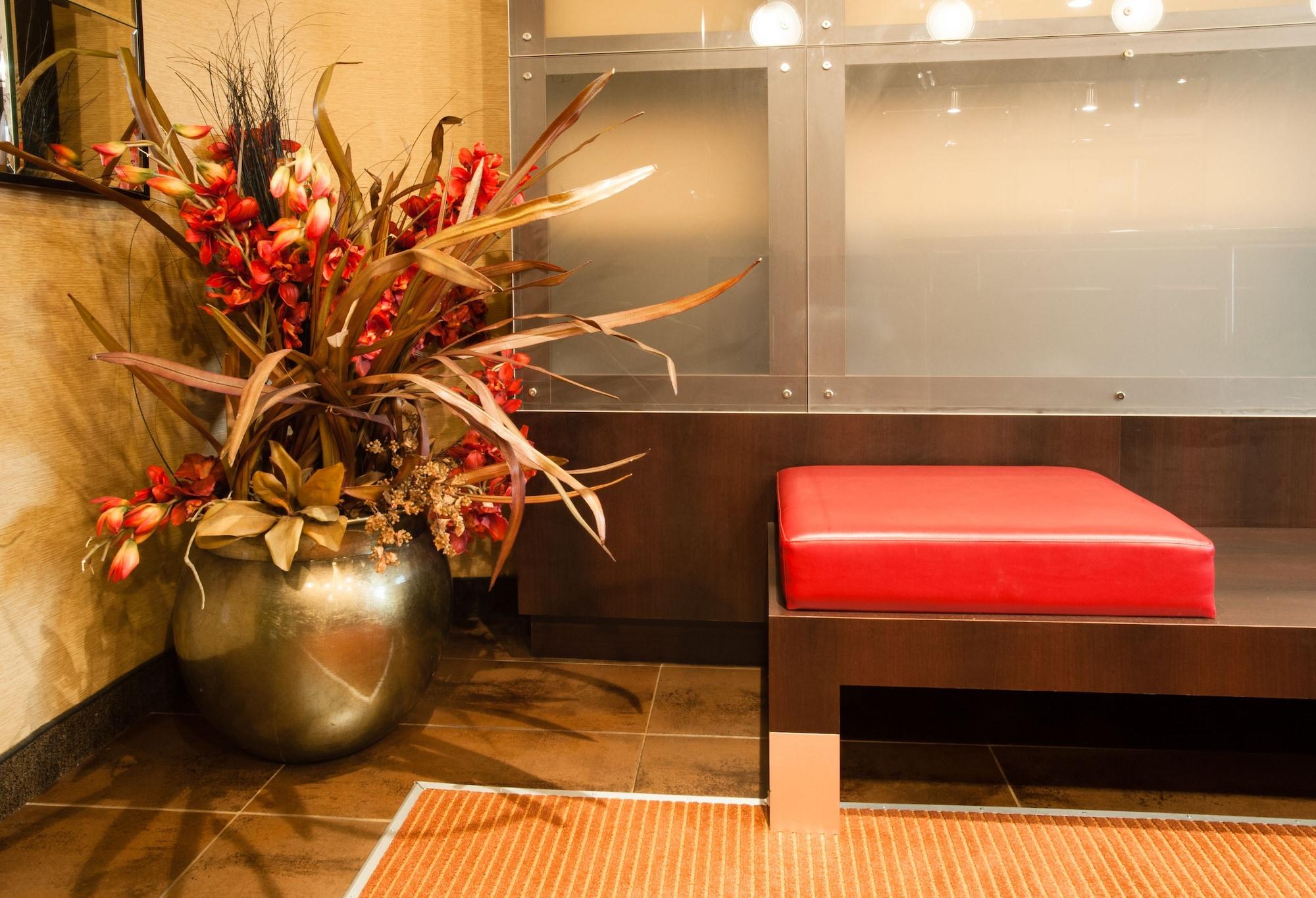 מונטריאול Le Chabrol Hotel & Suites מראה חיצוני תמונה