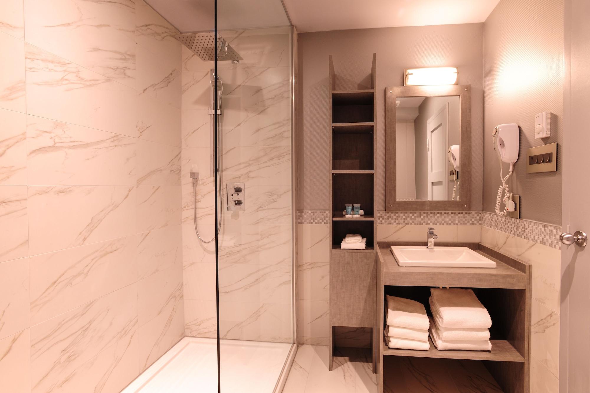 מונטריאול Le Chabrol Hotel & Suites מראה חיצוני תמונה