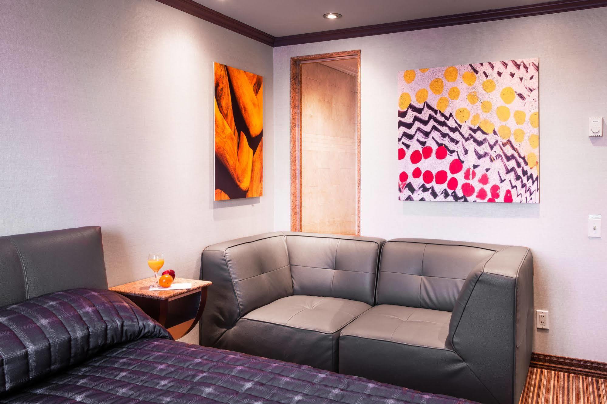 מונטריאול Le Chabrol Hotel & Suites מראה חיצוני תמונה