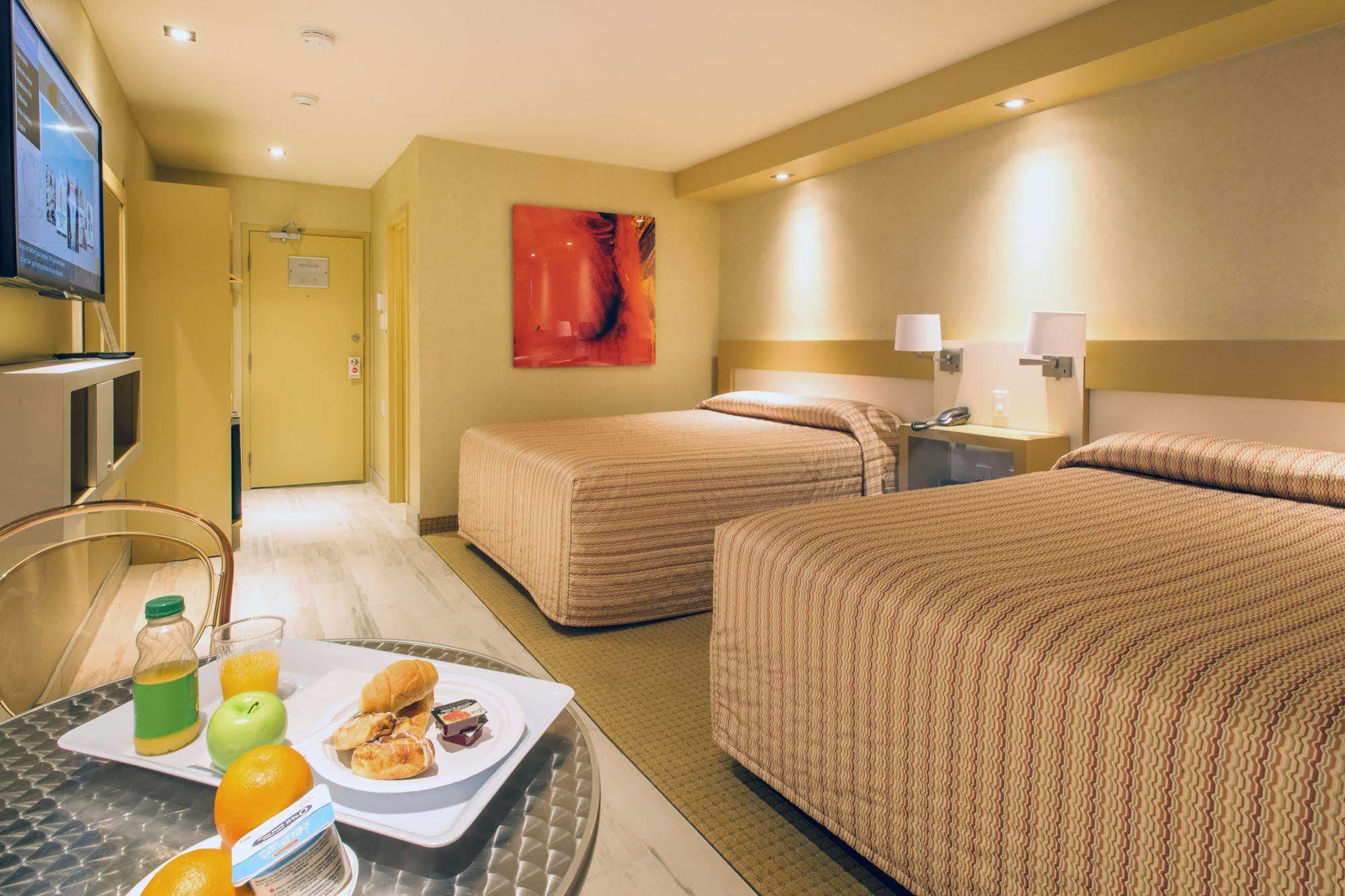 מונטריאול Le Chabrol Hotel & Suites מראה חיצוני תמונה